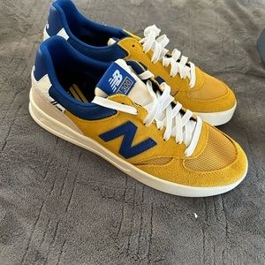 Yellow and blue NEW BALANCE CT 300